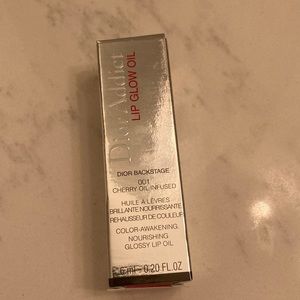 Dior lip oil in pink 001